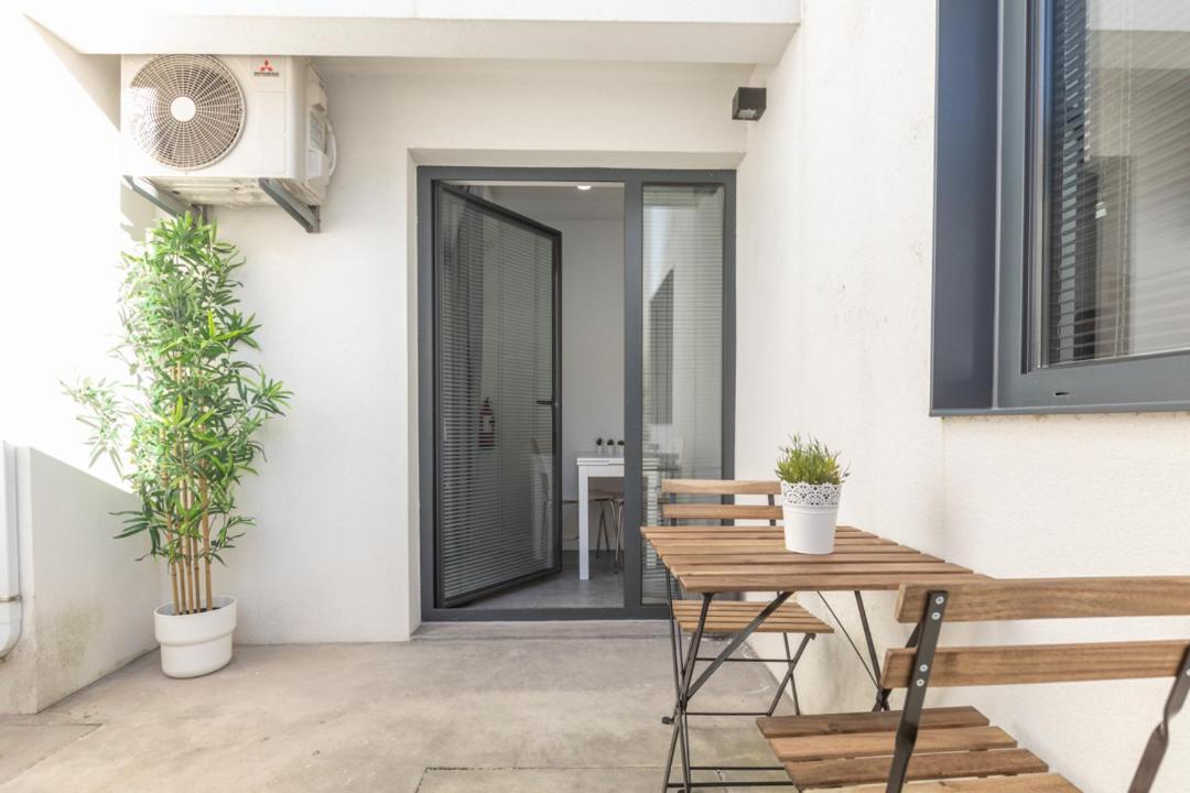 Aveinest - Your In Apartment *